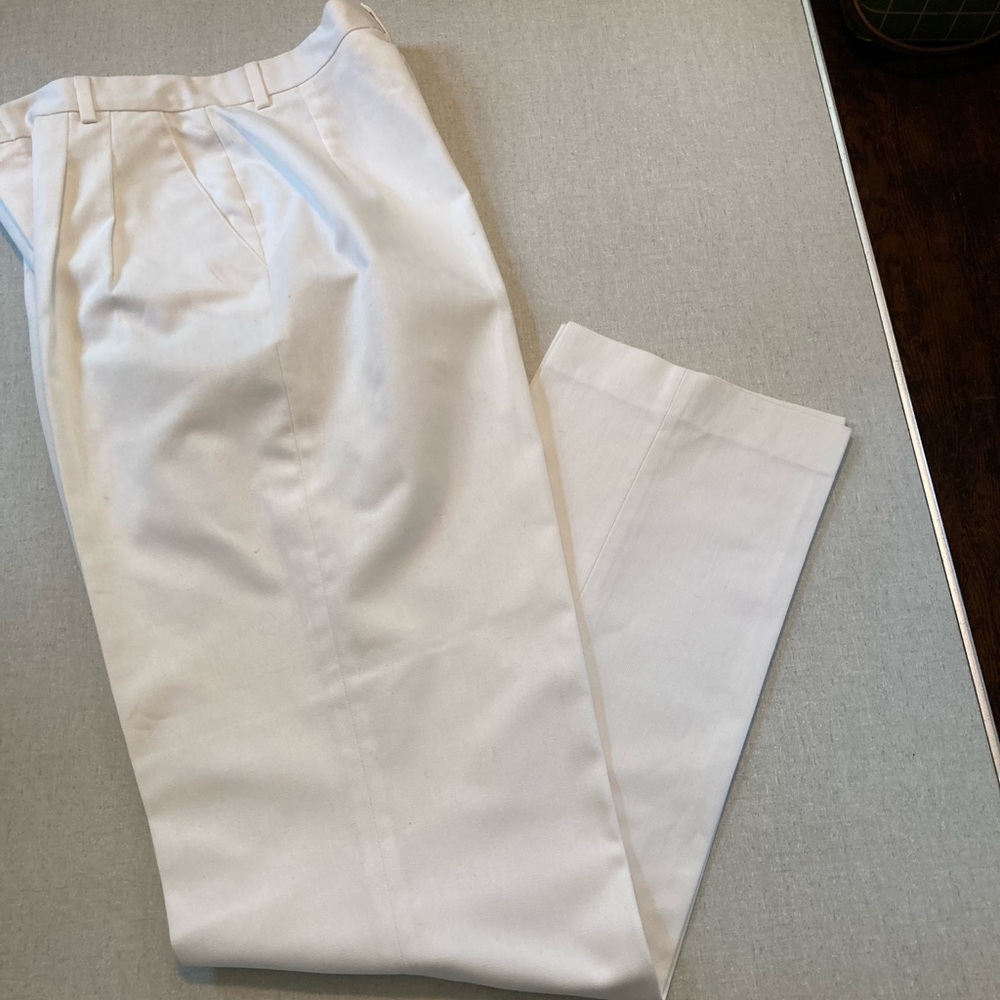 Haggar Classics, Women’s, size 10, Cotton, white pants.